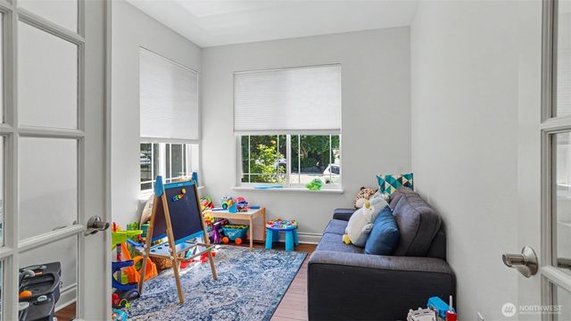 17337 SE 185th Place, Renton, WA 98058