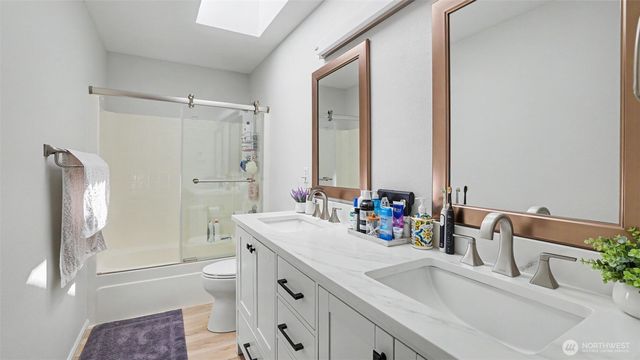 17337 SE 185th Place, Renton, WA 98058