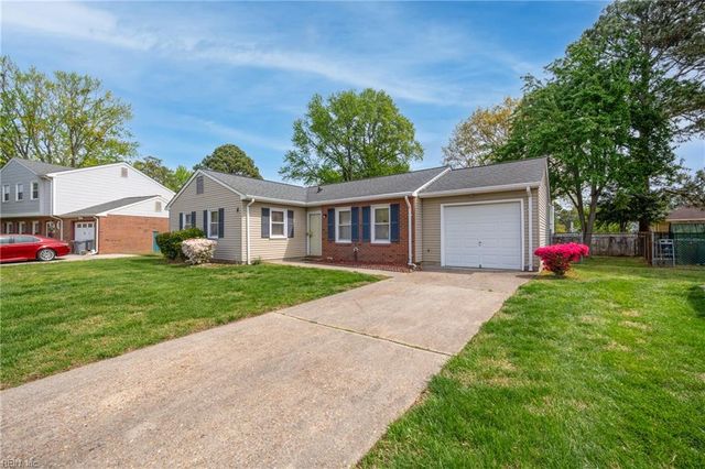 7 Jennifer LN, Hampton, VA 23669