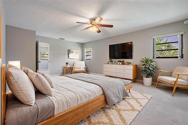 1871 N 63RD, St Petersburg, FL 33702