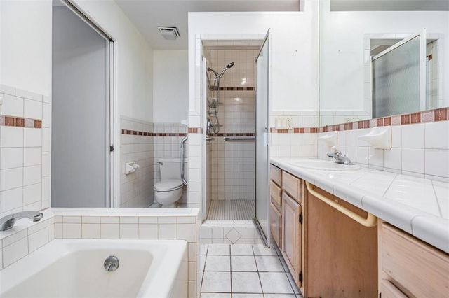 1871 N 63RD, St Petersburg, FL 33702