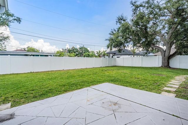 1871 N 63RD, St Petersburg, FL 33702