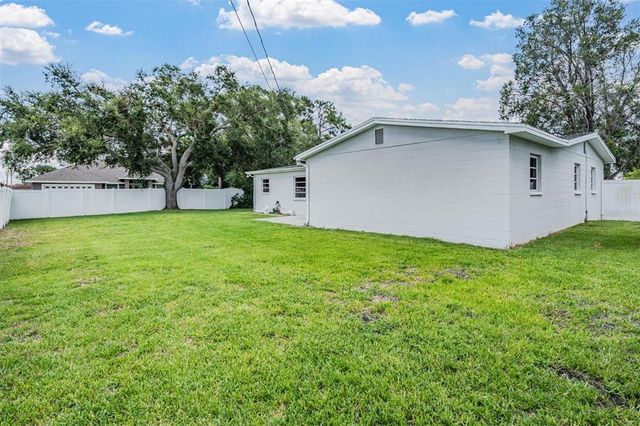 1871 N 63RD, St Petersburg, FL 33702