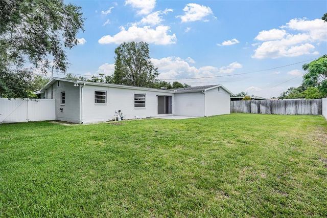 1871 N 63RD, St Petersburg, FL 33702