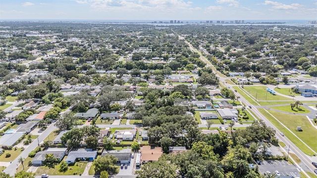 1871 N 63RD, St Petersburg, FL 33702