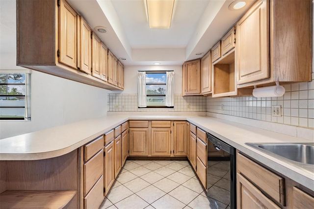 1871 N 63RD, St Petersburg, FL 33702