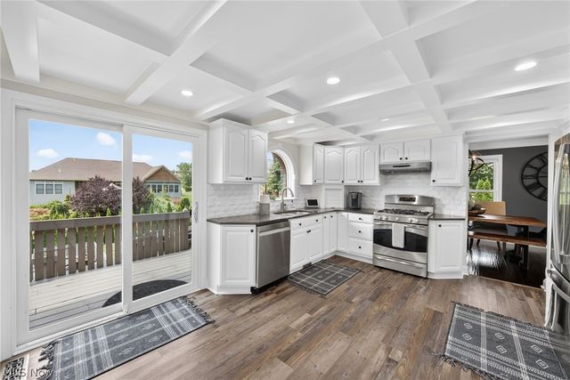 4448 Merlin Drive, Green, OH 44685