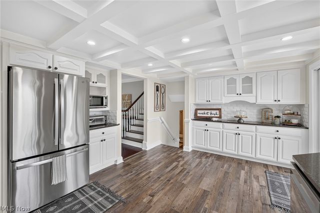 4448 Merlin Drive, Green, OH 44685