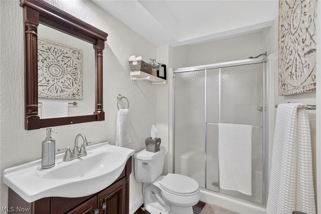 4448 Merlin Drive, Green, OH 44685