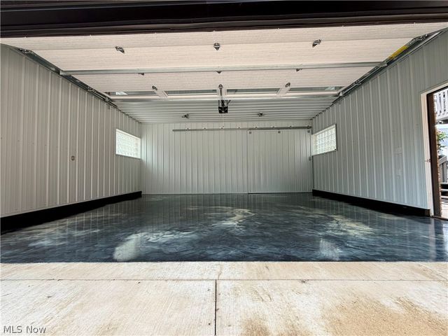 4448 Merlin Drive, Green, OH 44685