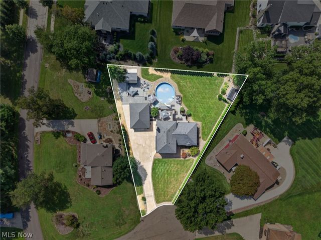 4448 Merlin Drive, Green, OH 44685