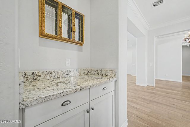 8406 W LOUISE Court, Peoria, AZ 85383
