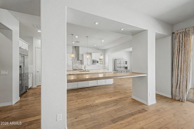 8406 W LOUISE Court, Peoria, AZ 85383