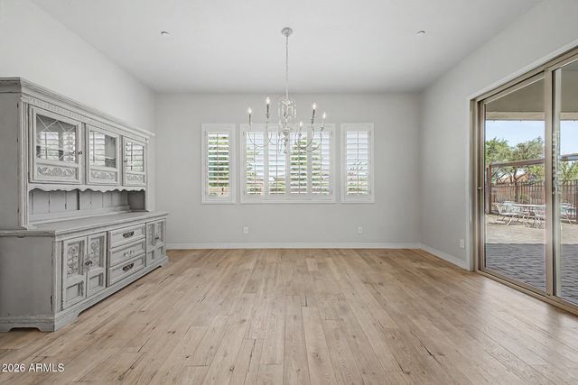 8406 W LOUISE Court, Peoria, AZ 85383