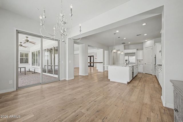 8406 W LOUISE Court, Peoria, AZ 85383