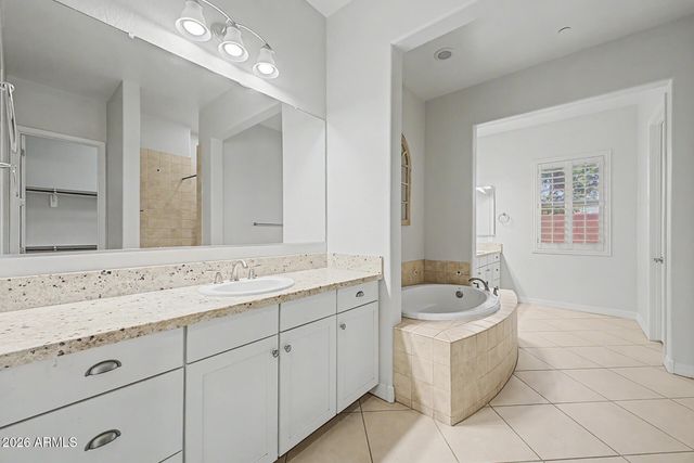 8406 W LOUISE Court, Peoria, AZ 85383