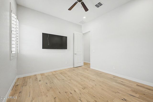 8406 W LOUISE Court, Peoria, AZ 85383