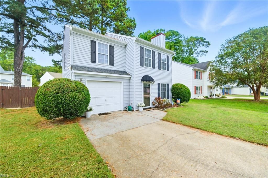 7 Thomas Nelson DR, Hampton, VA 23665