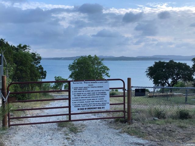 2339 Triple Peak, Canyon Lake, TX 78133