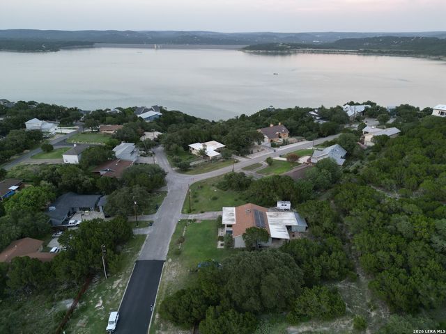 2339 Triple Peak, Canyon Lake, TX 78133