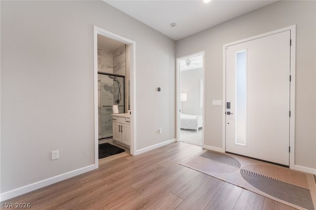 9013 Pinyon Bluff Street, Las Vegas, NV 89166