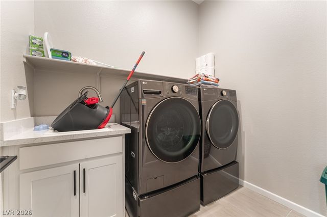 9013 Pinyon Bluff Street, Las Vegas, NV 89166