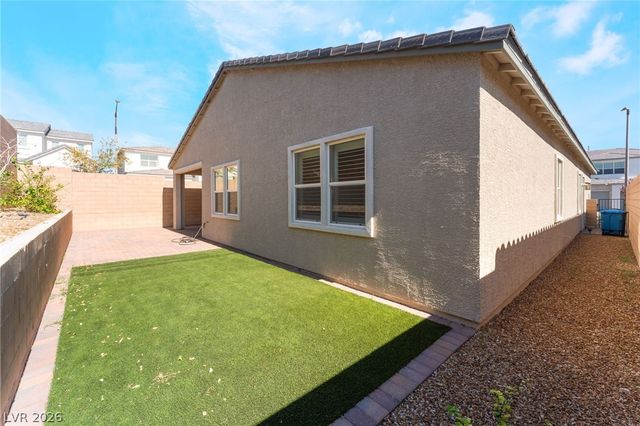 9013 Pinyon Bluff Street, Las Vegas, NV 89166