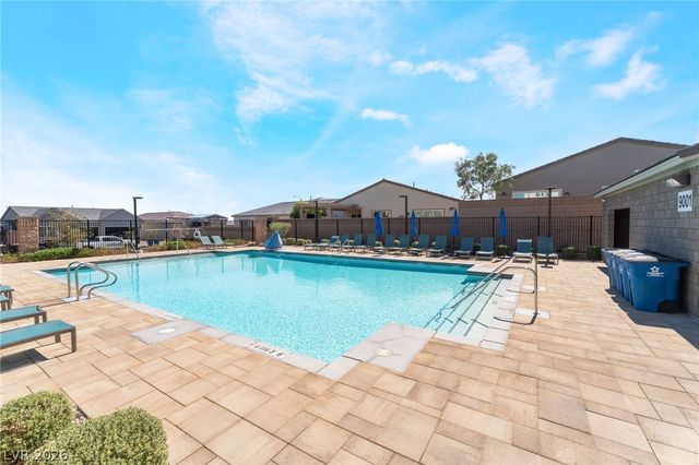 9013 Pinyon Bluff Street, Las Vegas, NV 89166