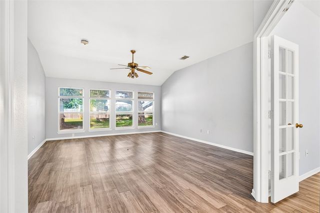 519 Moore Ave, Portland, TX 78374