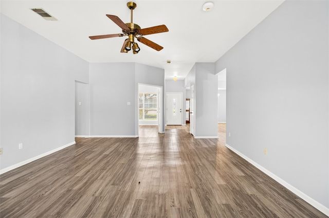 519 Moore Ave, Portland, TX 78374