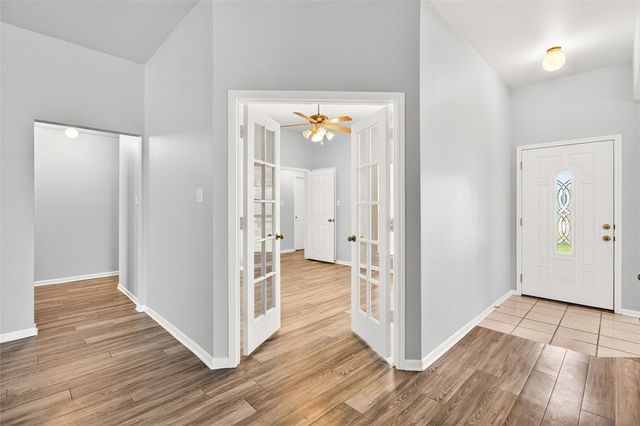 519 Moore Ave, Portland, TX 78374