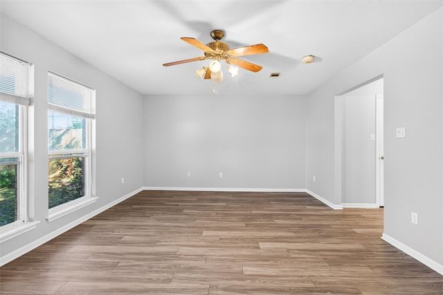 519 Moore Ave, Portland, TX 78374