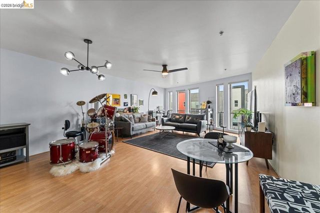 1201 Pine St 354, Oakland, CA 94607