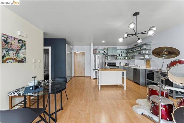 1201 Pine St 354, Oakland, CA 94607