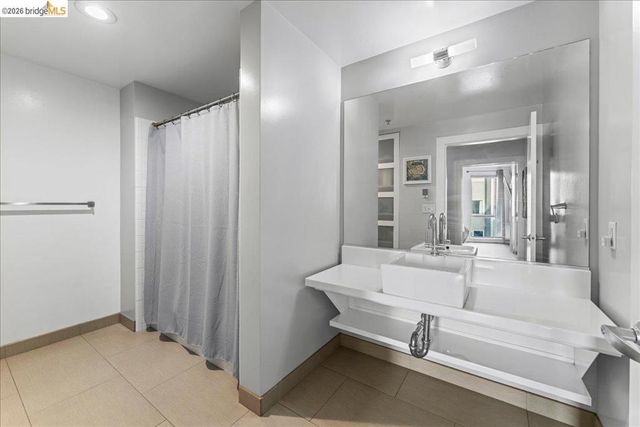 1201 Pine St 354, Oakland, CA 94607