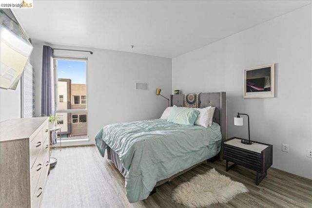 1201 Pine St 354, Oakland, CA 94607