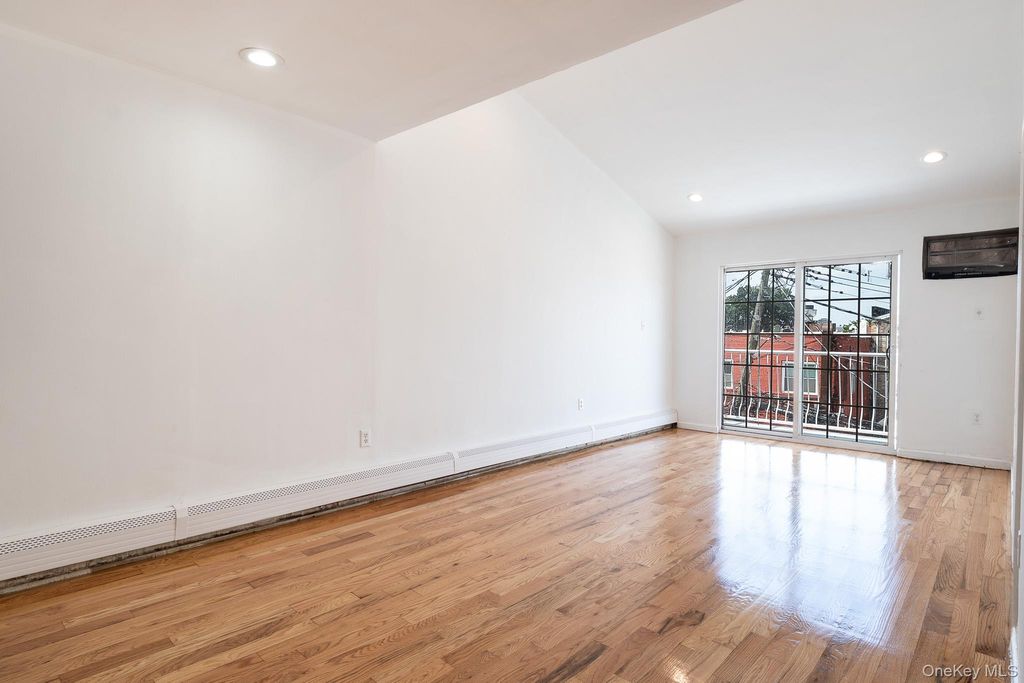 9483 218th Street, Queens Village, NY 11428 — photo 4