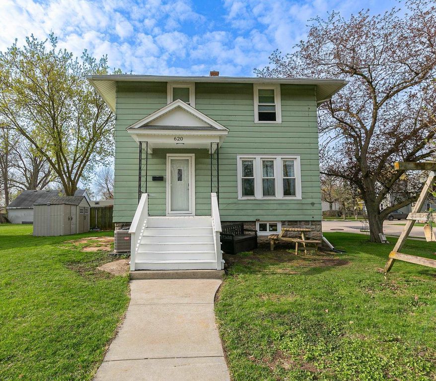 620 SHERRY STREET, Neenah, WI 54956