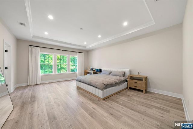 3 Azalea Lane, Cedar Grove, NJ 07009