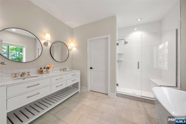 3 Azalea Lane, Cedar Grove, NJ 07009