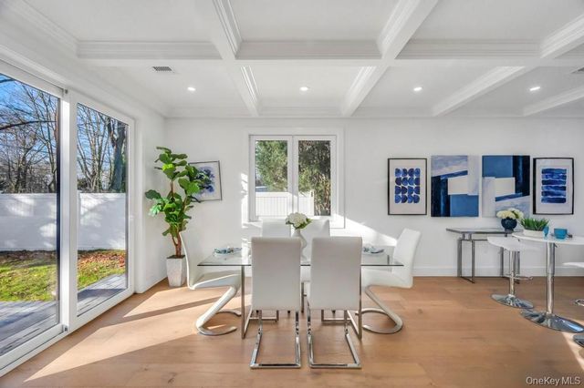 126 Rim Lane, Hicksville, NY 11801