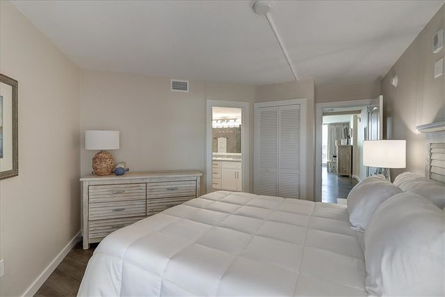 800 Sandcastle Dr 120, Port Aransas, TX 78373