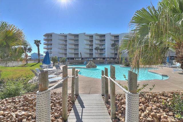 800 Sandcastle Dr 120, Port Aransas, TX 78373