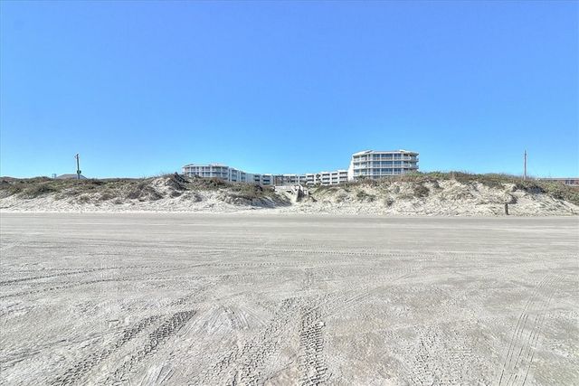 800 Sandcastle Dr 120, Port Aransas, TX 78373