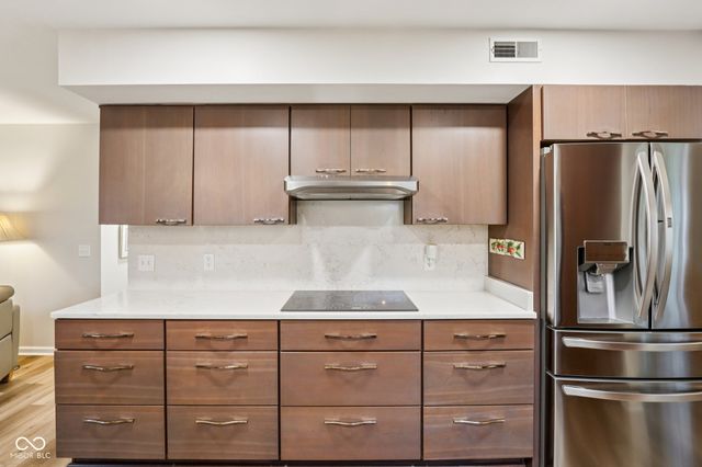 11023 Eaton Court, Fishers, IN 46038