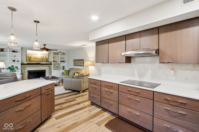 11023 Eaton Court, Fishers, IN 46038