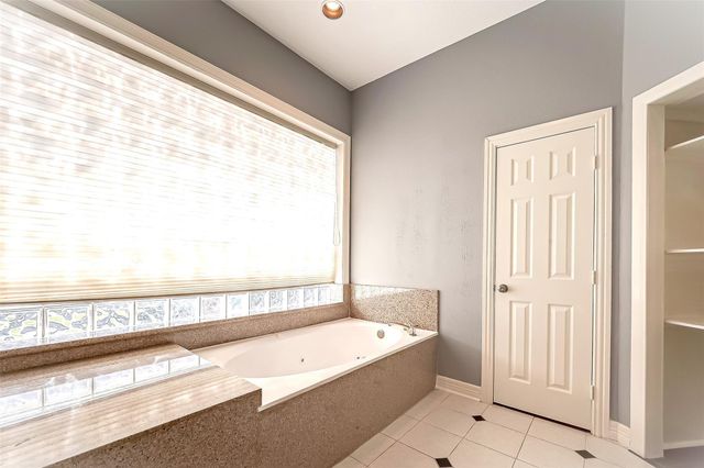 16018 Conners Ace Drive, Spring, TX 77379