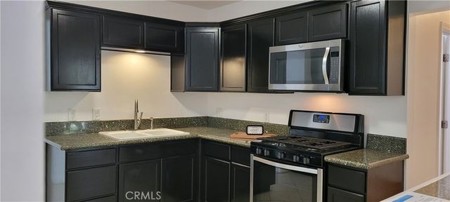 1948 Warren, San Fernando, CA 91340