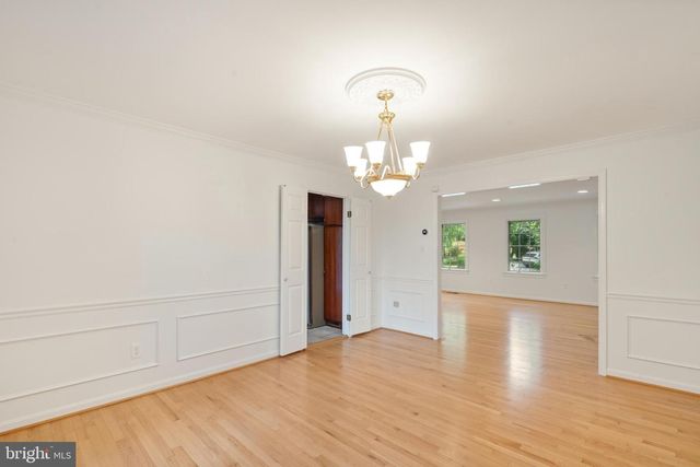 1250 PINE HILL RD, Mclean, VA 22101