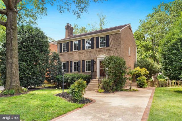 1250 PINE HILL RD, Mclean, VA 22101